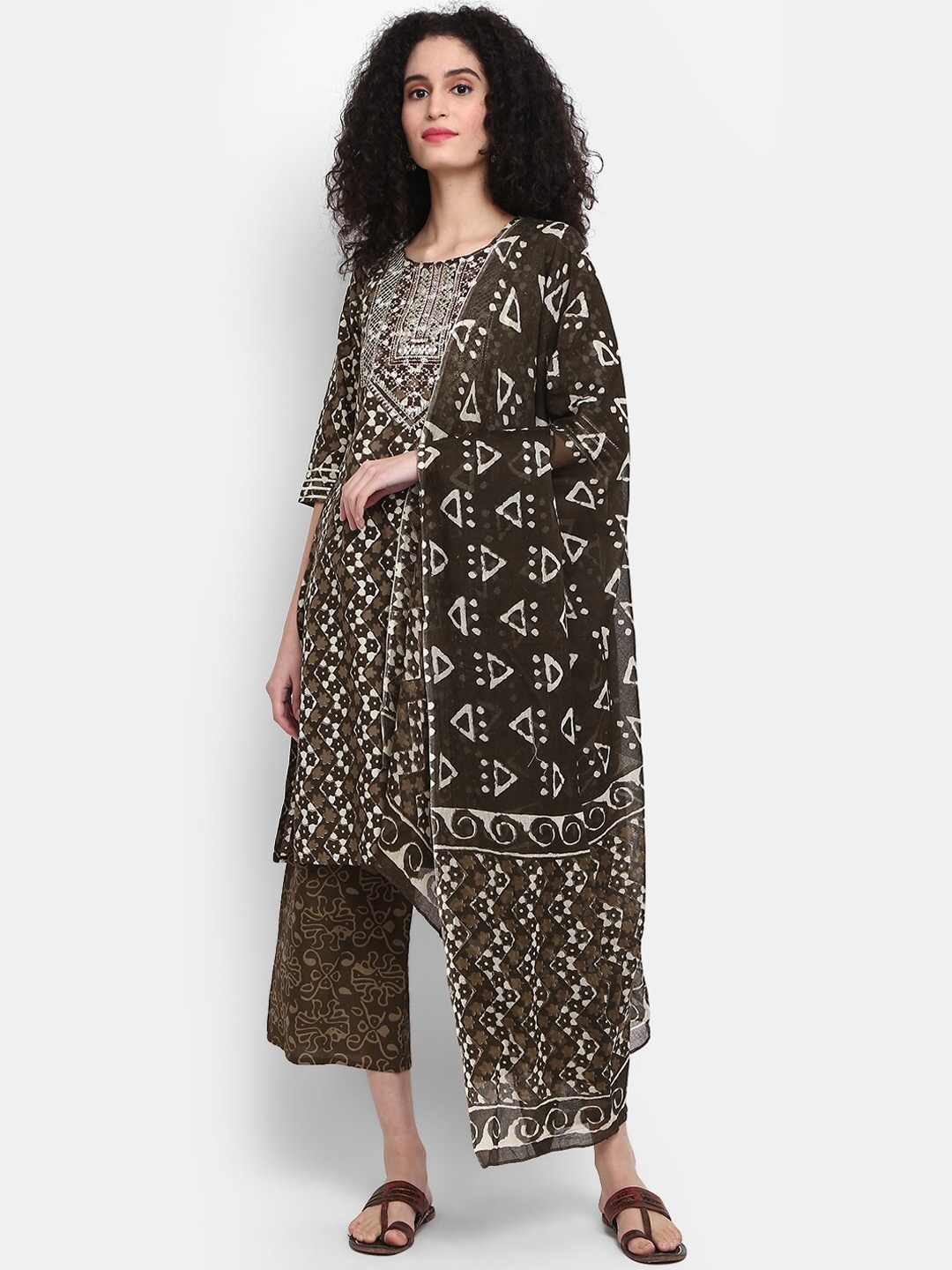 

V-Mart Women Floral Printed Kurta with Palazzos & Dupatta, Brown