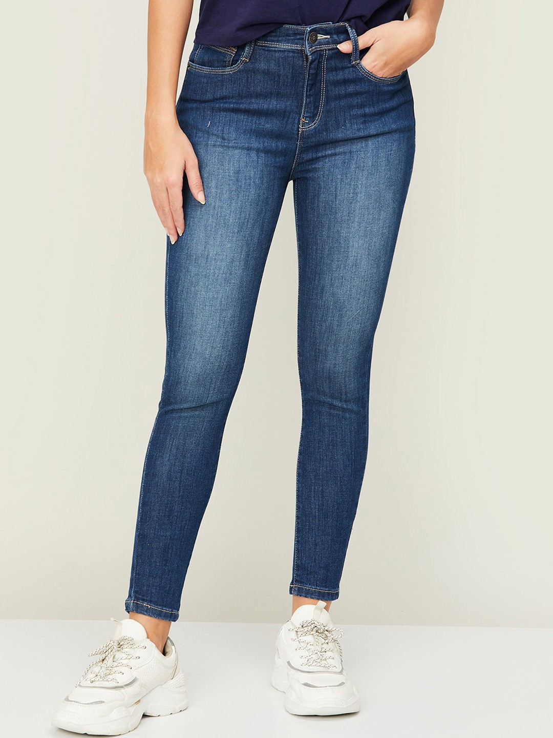 

Fame Forever by Lifestyle Women Low Distress Light Fade Cotton Jeans, Blue