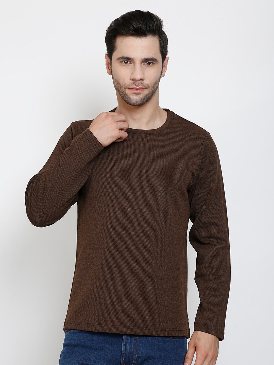 

SIAPA Men Round Neck T-Shirt, Brown