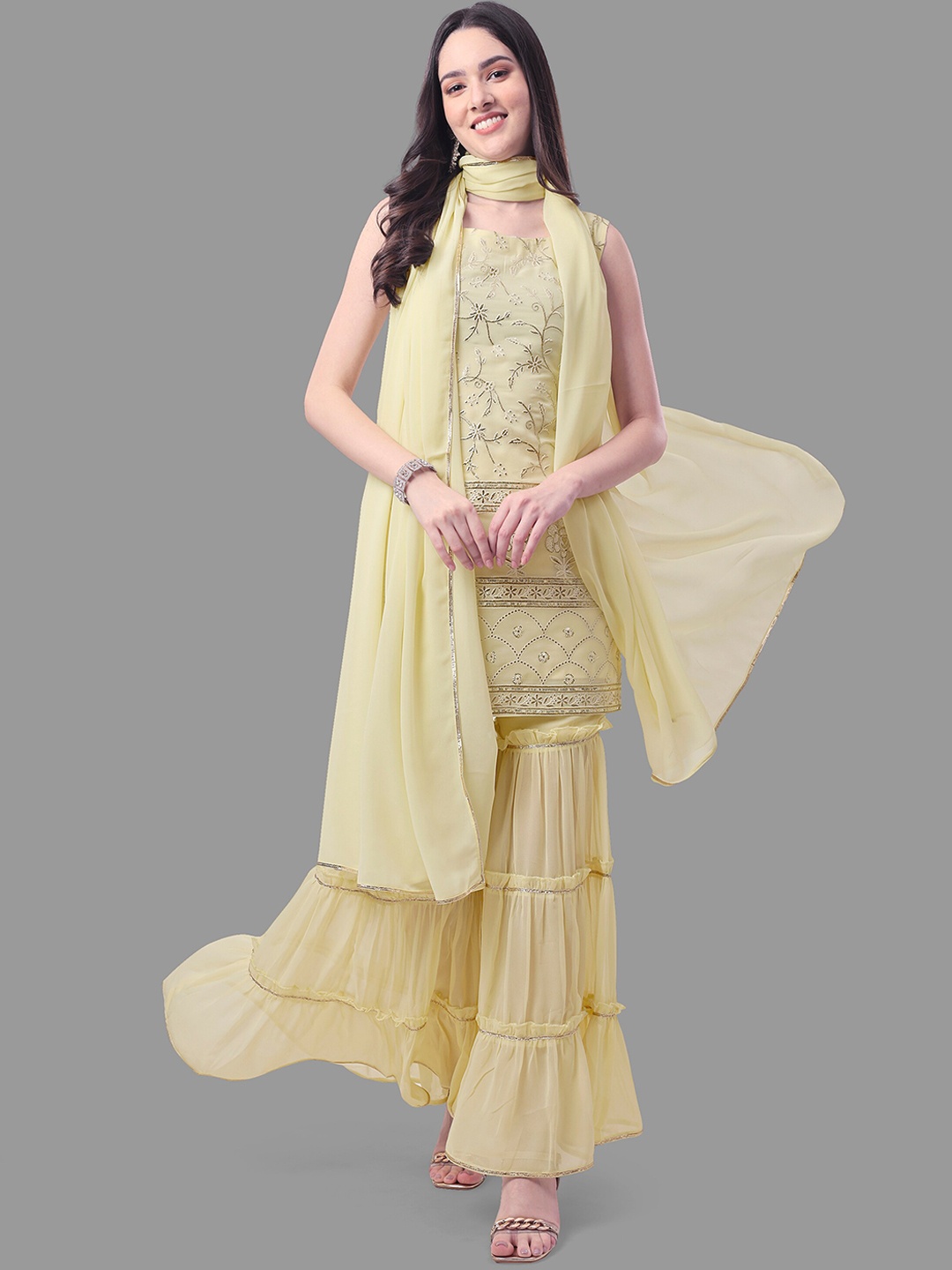 

ASPORA Women Floral Embroidered Kurta with Sharara & With Dupatta, Cream
