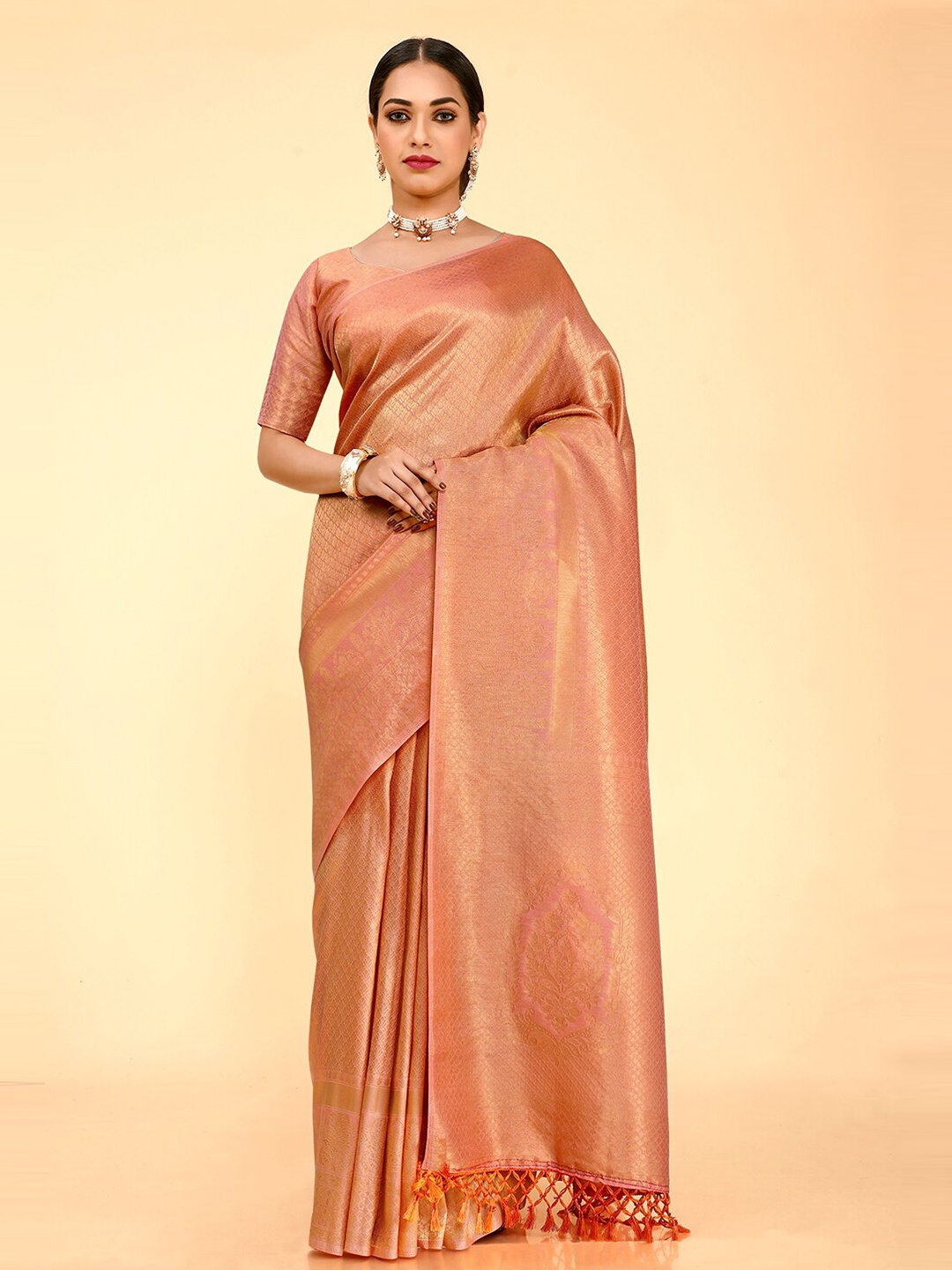 

elora Ethnic Motifs Zari Silk Blend Kanjeevaram Saree, Peach