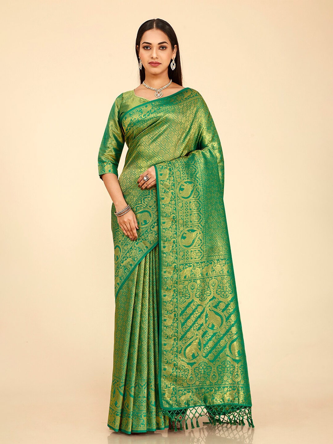 

elora Woven Design Zari Silk Blend Kanjeevaram Saree, Green