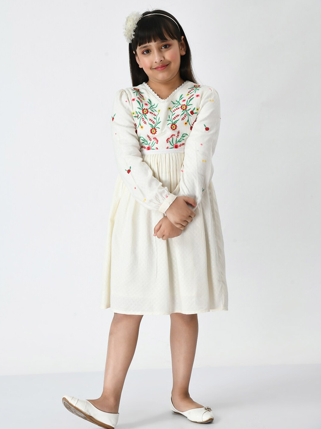

Bella Moda Floral Embroidered A-Line Midi Cotton Dress, White