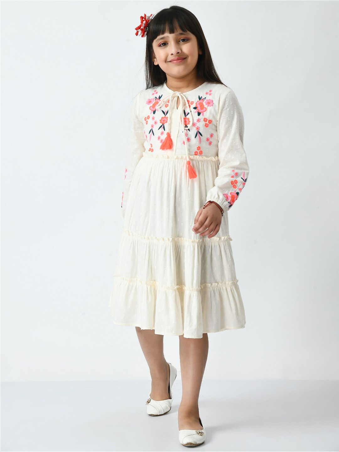 

Bella Moda White Floral Tie-Up Neck Drop-Waist Midi Dress