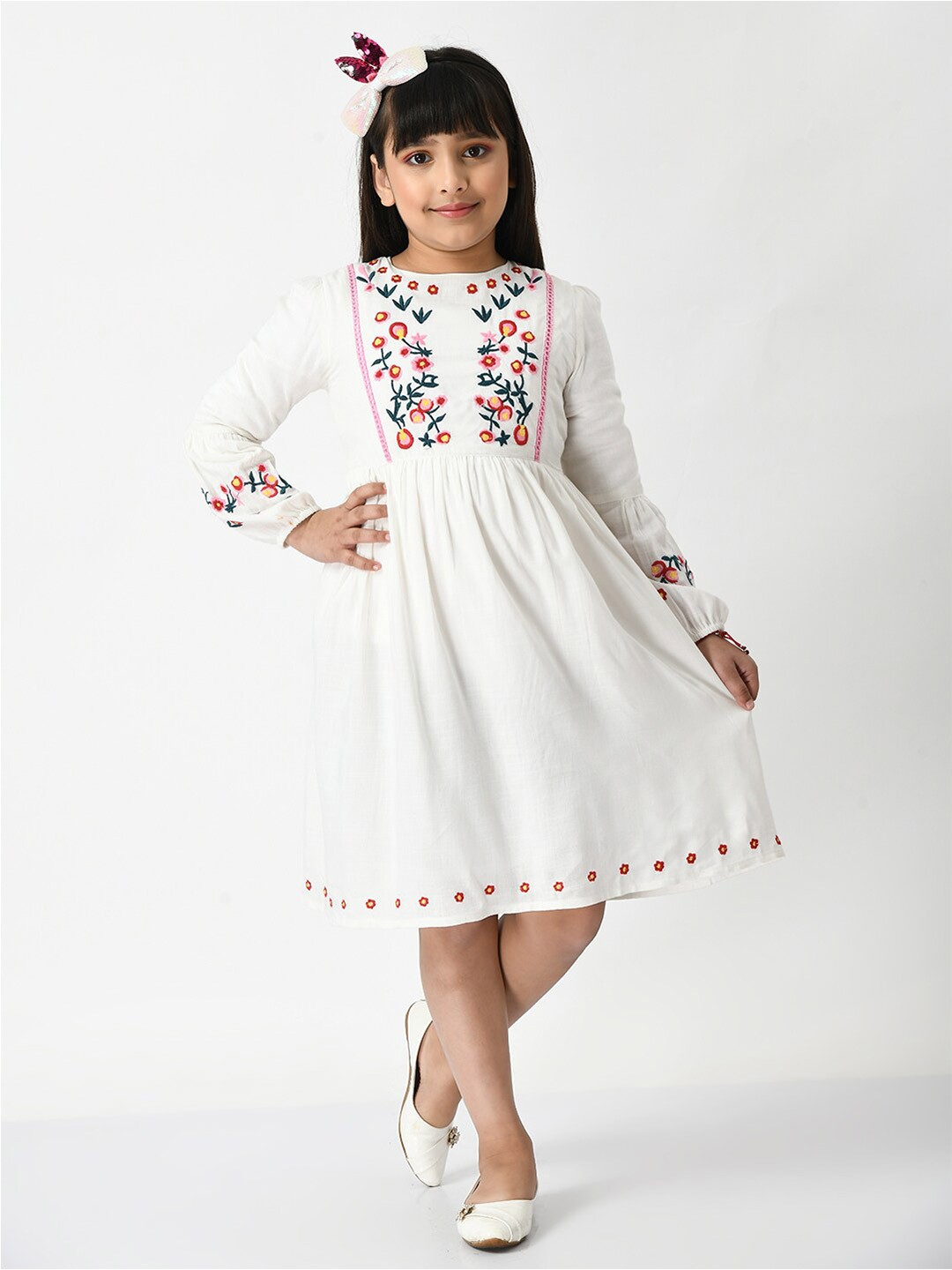

Bella Moda Girls Floral Embroidered Fit And Flair Pure Cotton Dress, White