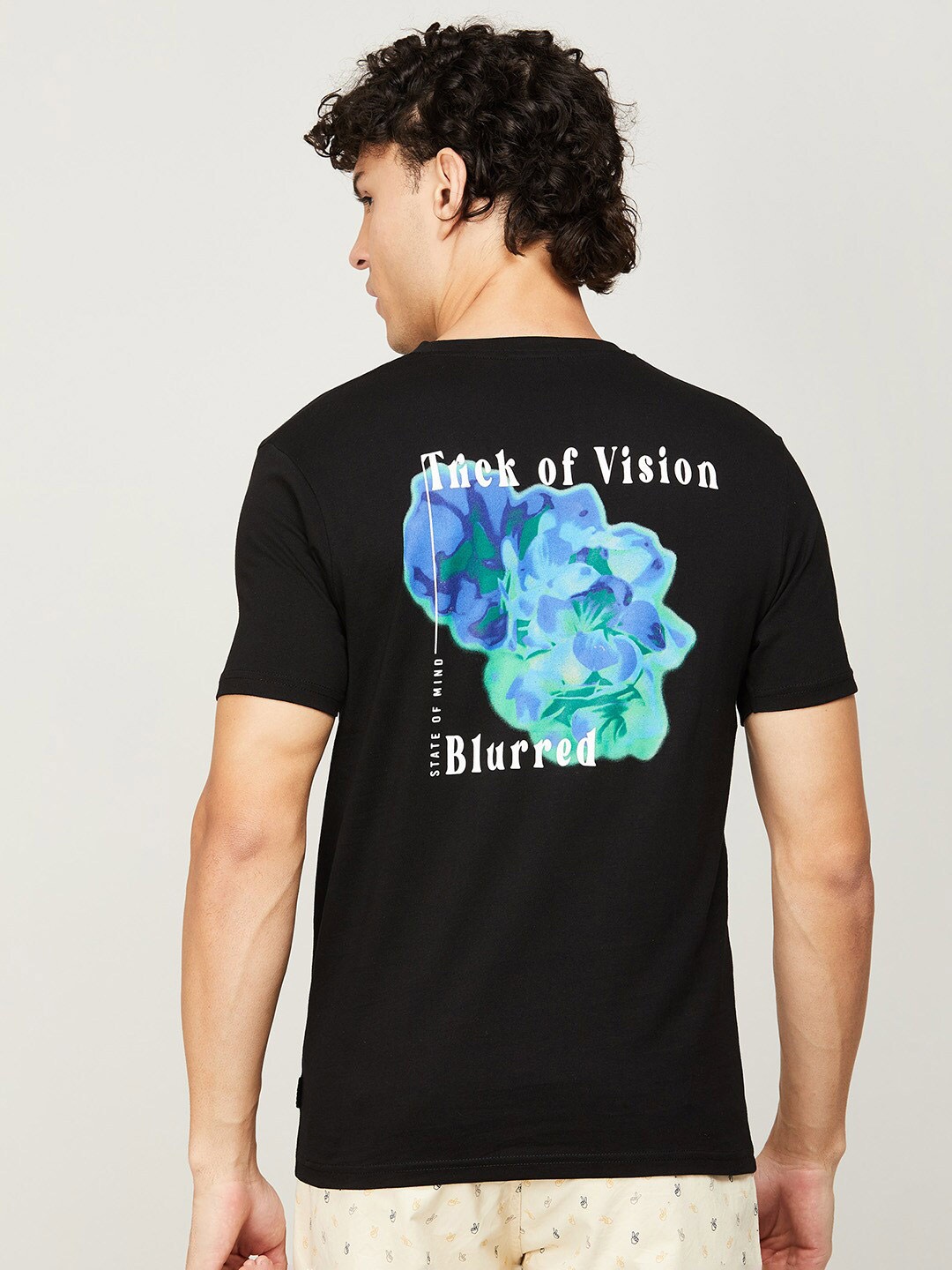 

Bossini Men Graphic Printed Cotton T-shirt, Black