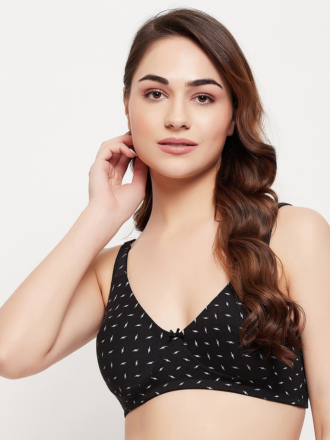

Clovia Geometric Printed Cotton Lightly Padded T-shirt Bra, Black