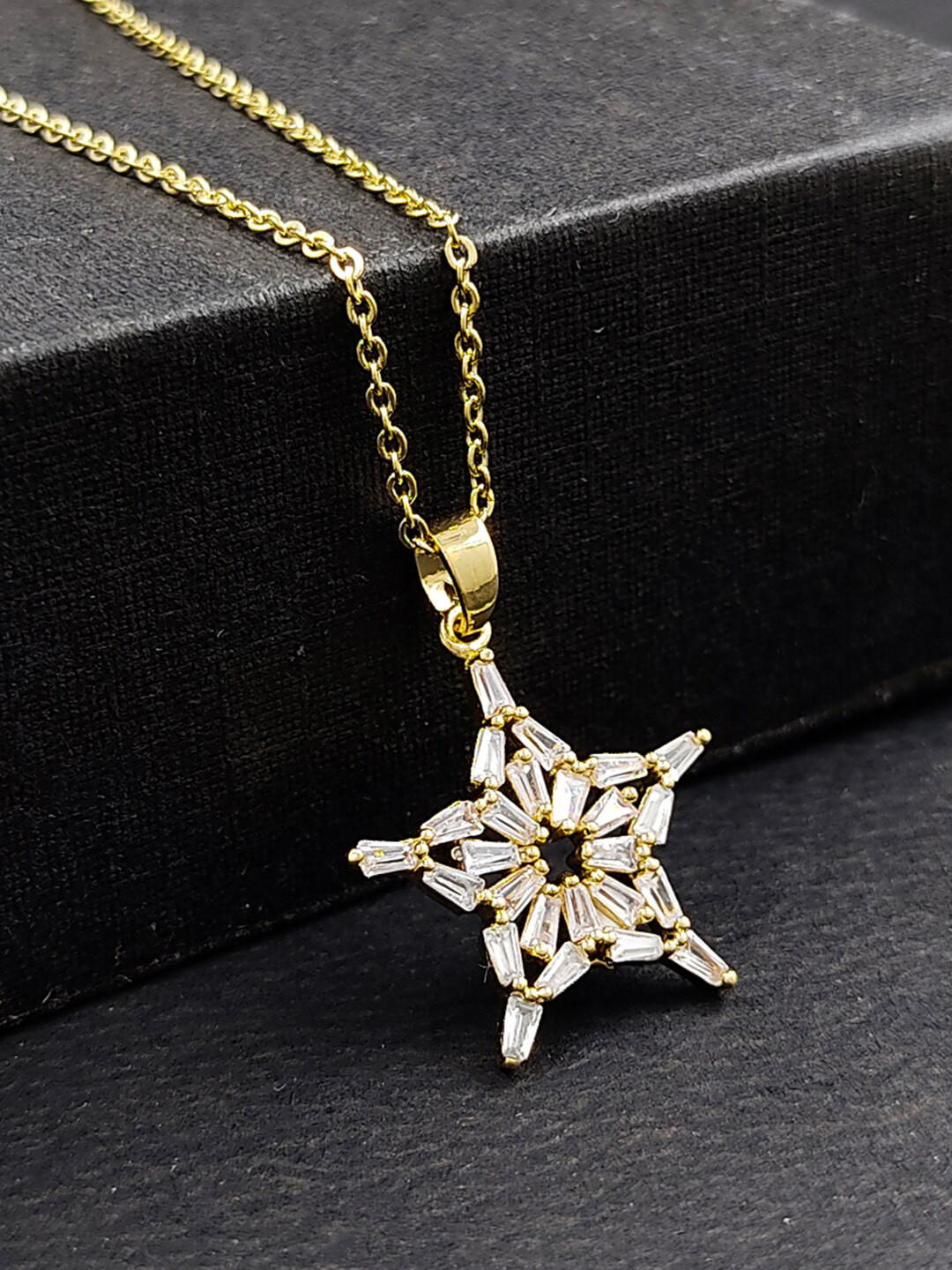

Saizen Gold-Plated Stone-Studded Star Pendant With Chain