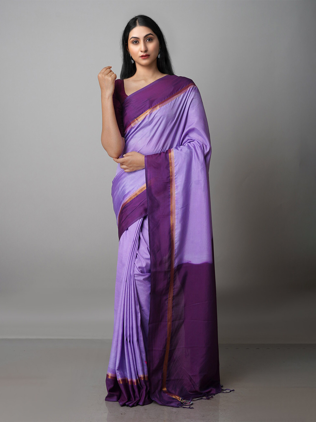 

Unnati Silks Lavender & Purple Zari Silk Blend Mangalagiri Saree