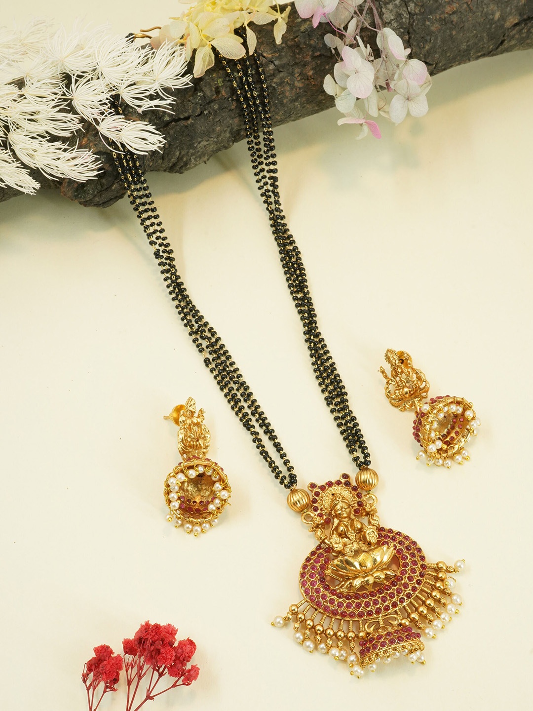 

GRIIHAM Women Gold-Plated Mangalsutra Pendant Set, Black