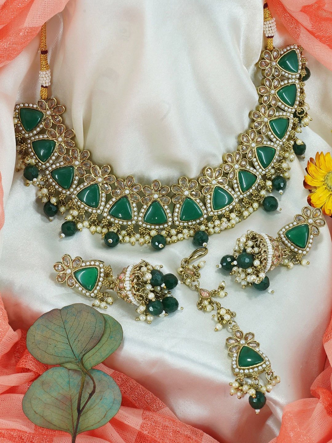 

GRIIHAM Gold-Plated CZ-Studded Jewellery Set With Maang Tika, Green