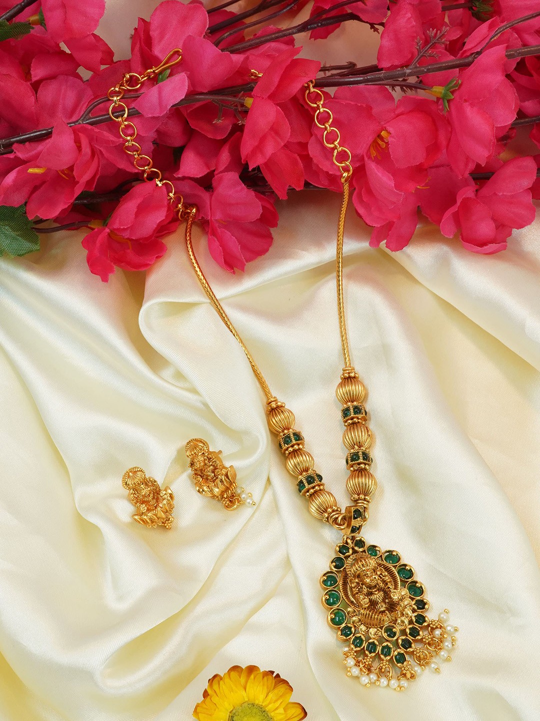 

GRIIHAM Gold-Plated AD Stone-Studded & Beaded Siddhalaxmi Laxmi Jewellery Set