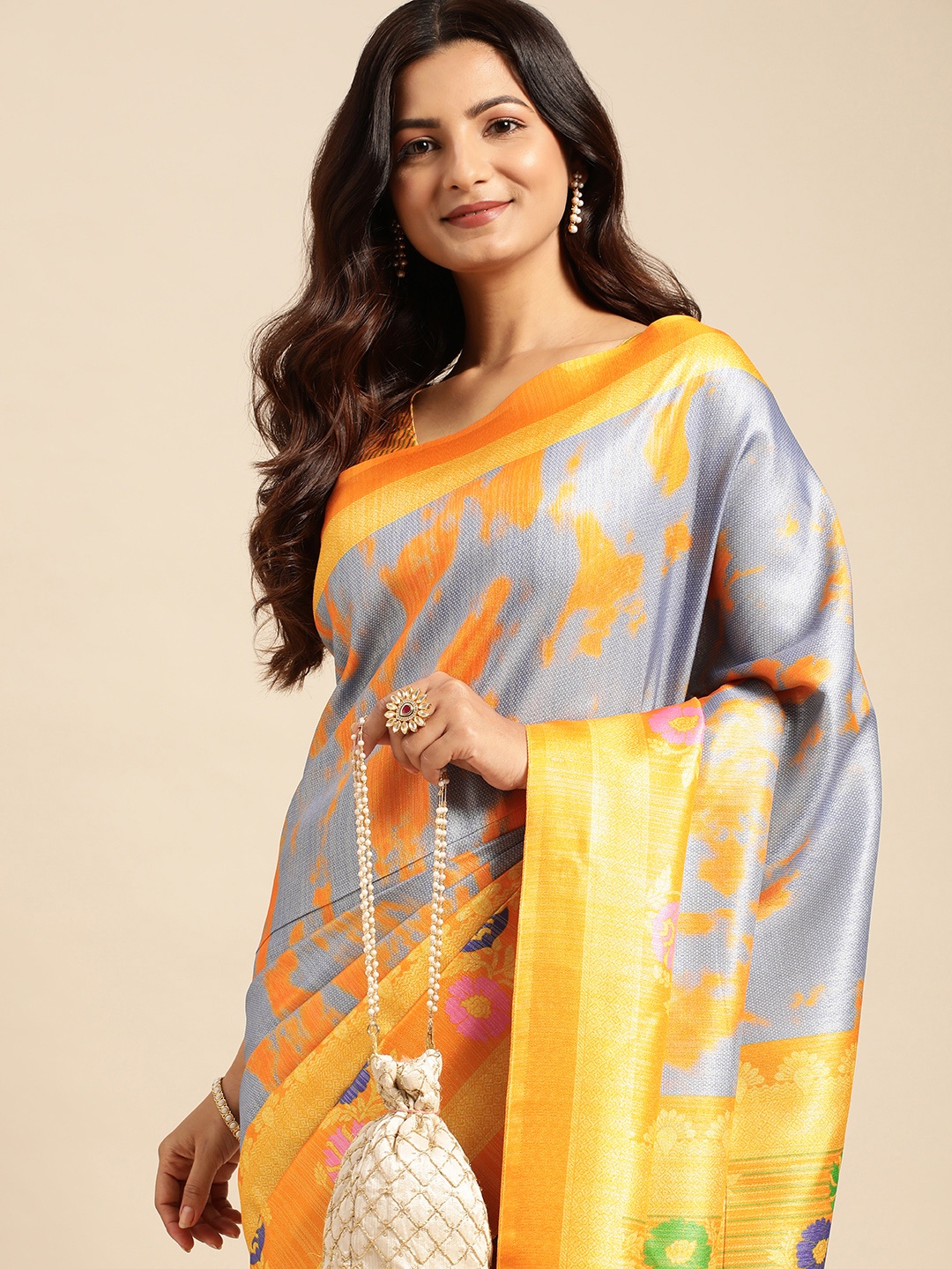 

CliqSilk Floral Printed Art Silk Ikat Saree, Orange