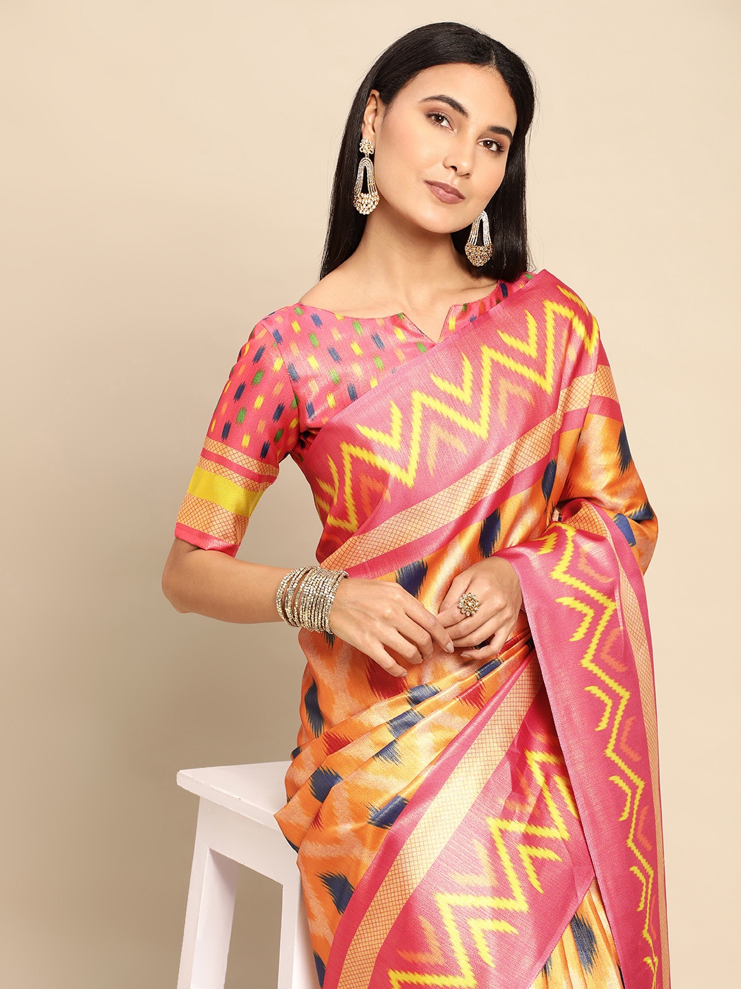 

CliqSilk Art Silk Ikat Saree, Orange
