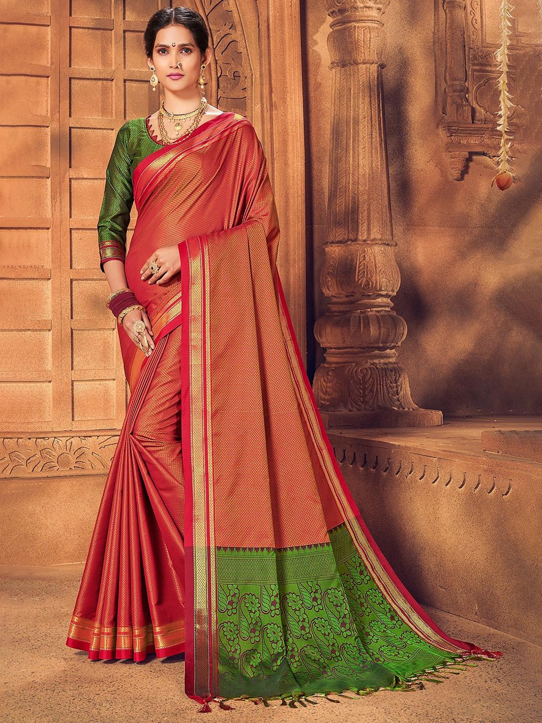 

KARAGIRI Woven Design Zari Saree, Red