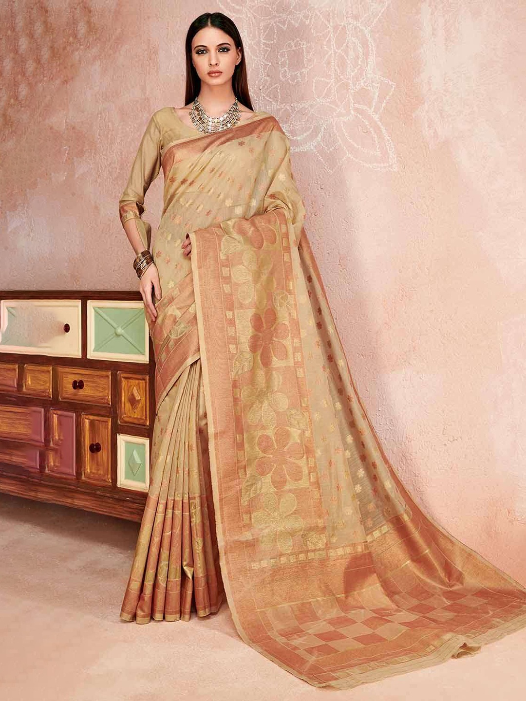 

KARAGIRI Floral Zari Saree, Cream