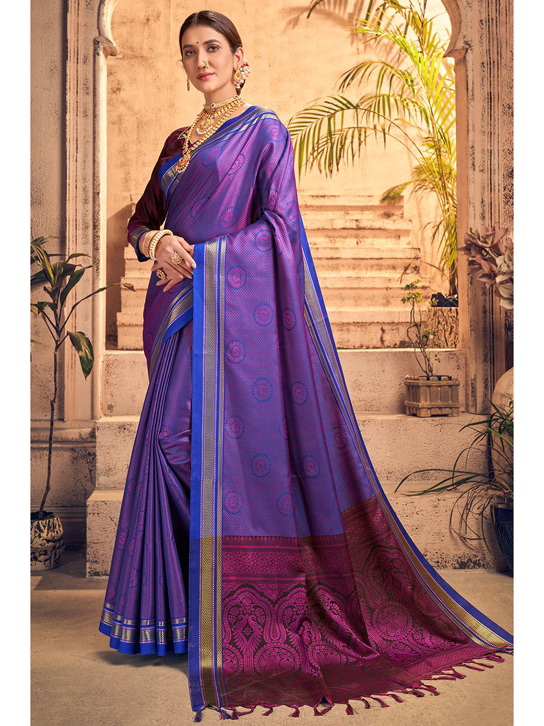 

KARAGIRI Floral Woven Design Zari Cotton Blend Saree, Purple