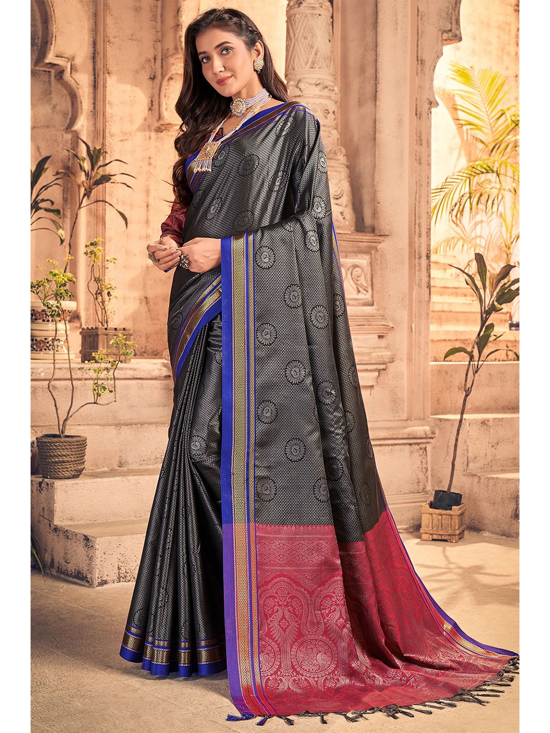 

KARAGIRI Grey & Blue Woven Design Zari Saree
