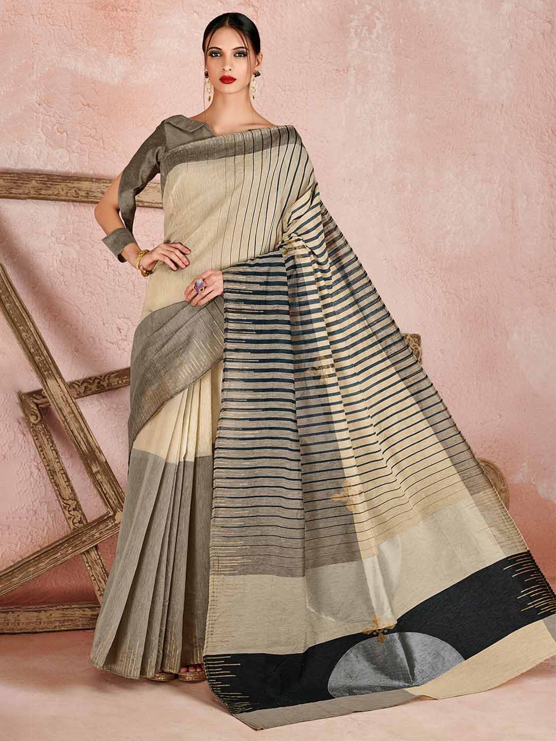 

KARAGIRI Woven Design Zari Saree, Cream