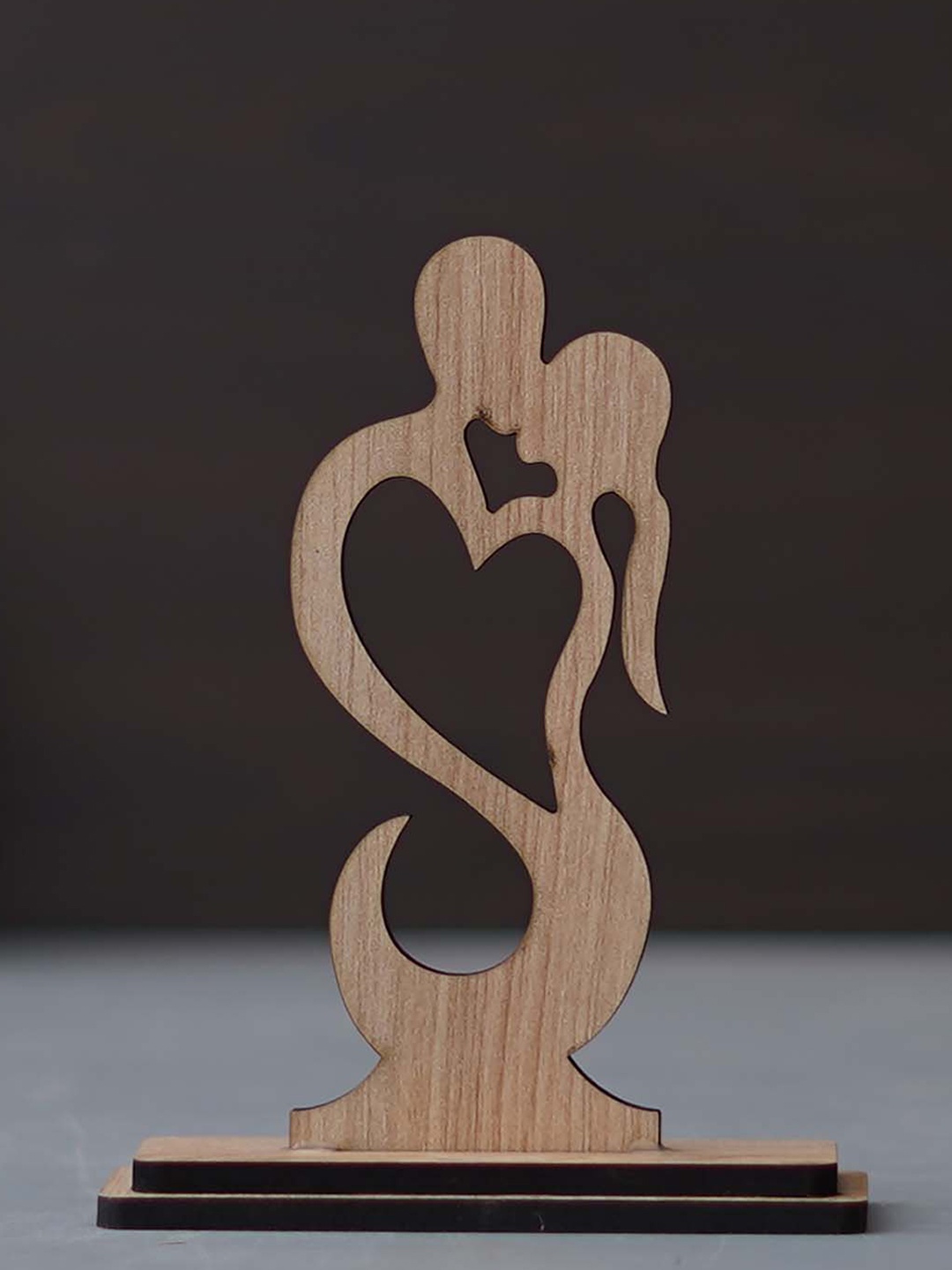 

eCraftIndia Brown Wooden Heart Couple Kissing Showpiece With Stand