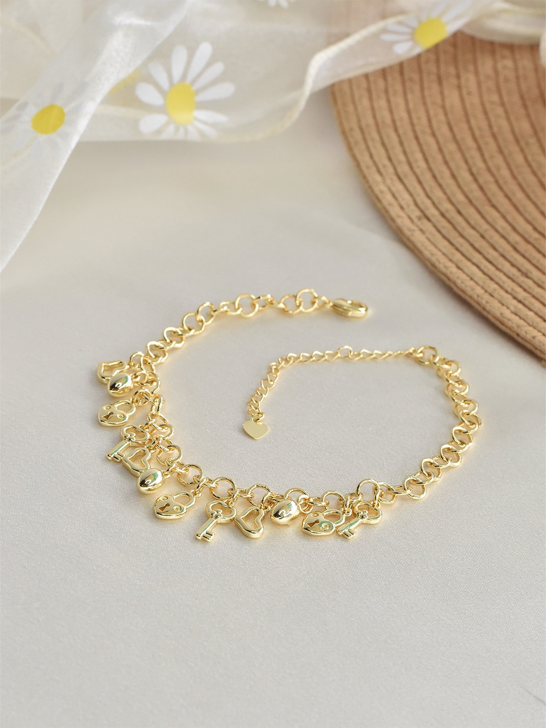 

Klissaa Women Brass Gold-Plated Link Bracelet
