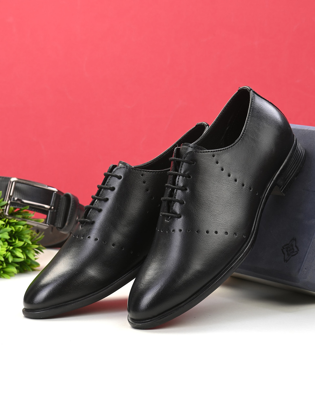 

House Of Pataudi Men Lace-Up Formal Oxfords, Black