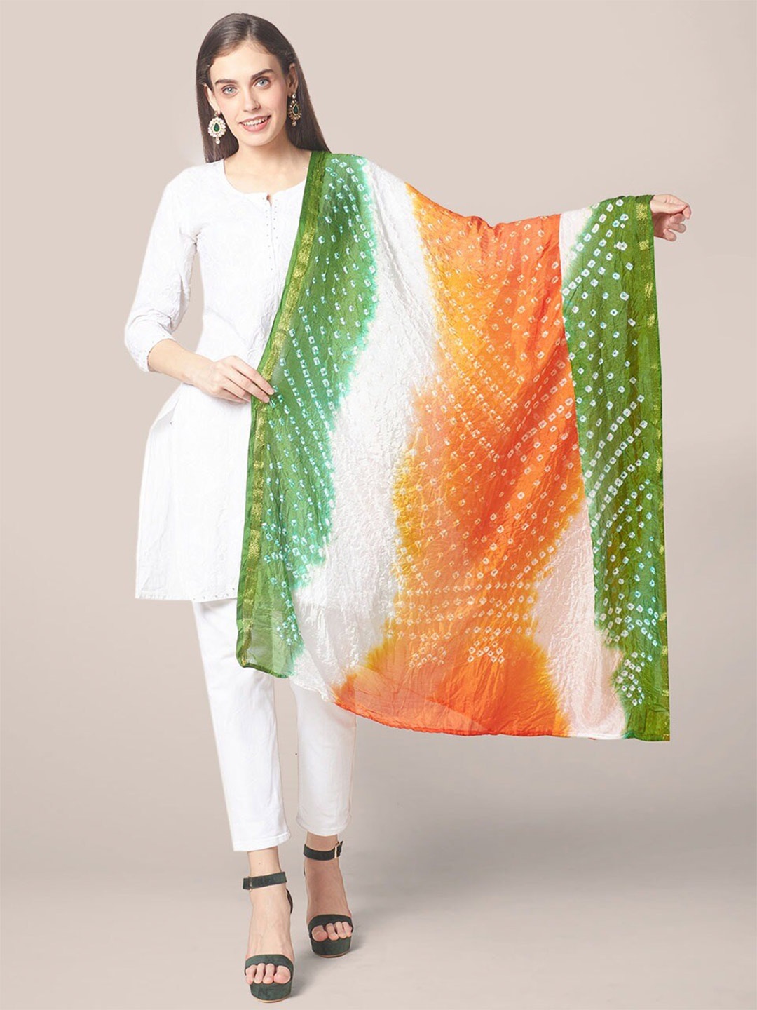 

Dupatta Bazaar Dyed Bandhani Dupatta, White