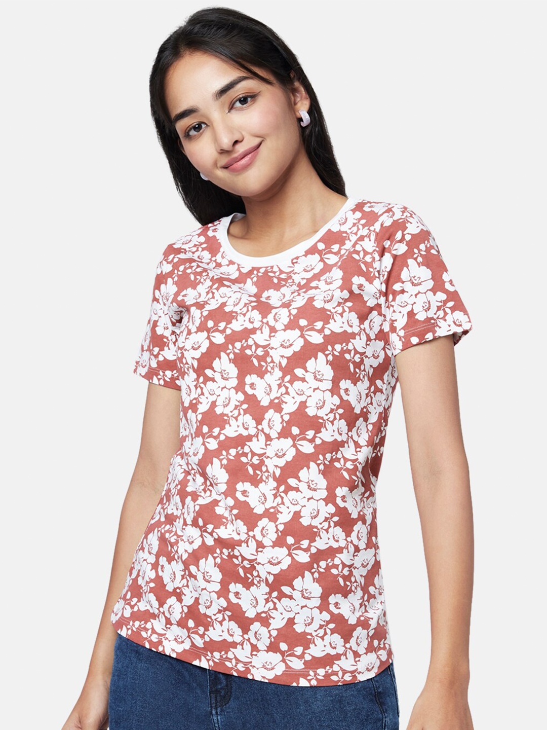 

YU by Pantaloons Women Floral Printed Cotton T-shirt, Brown