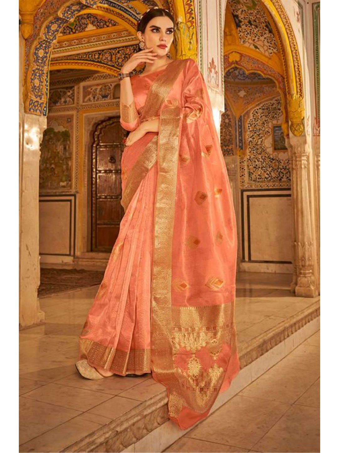 

KARAGIRI Woven Design Zari Banarasi Saree, Peach