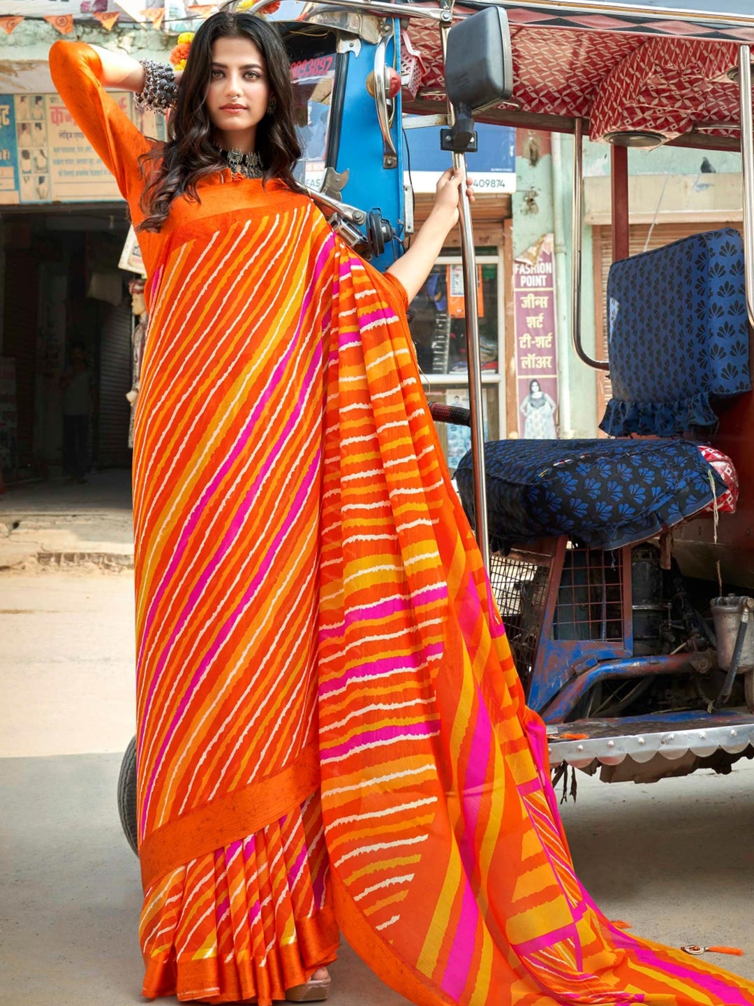 

KARAGIRI Striped Leheriya Saree, Orange