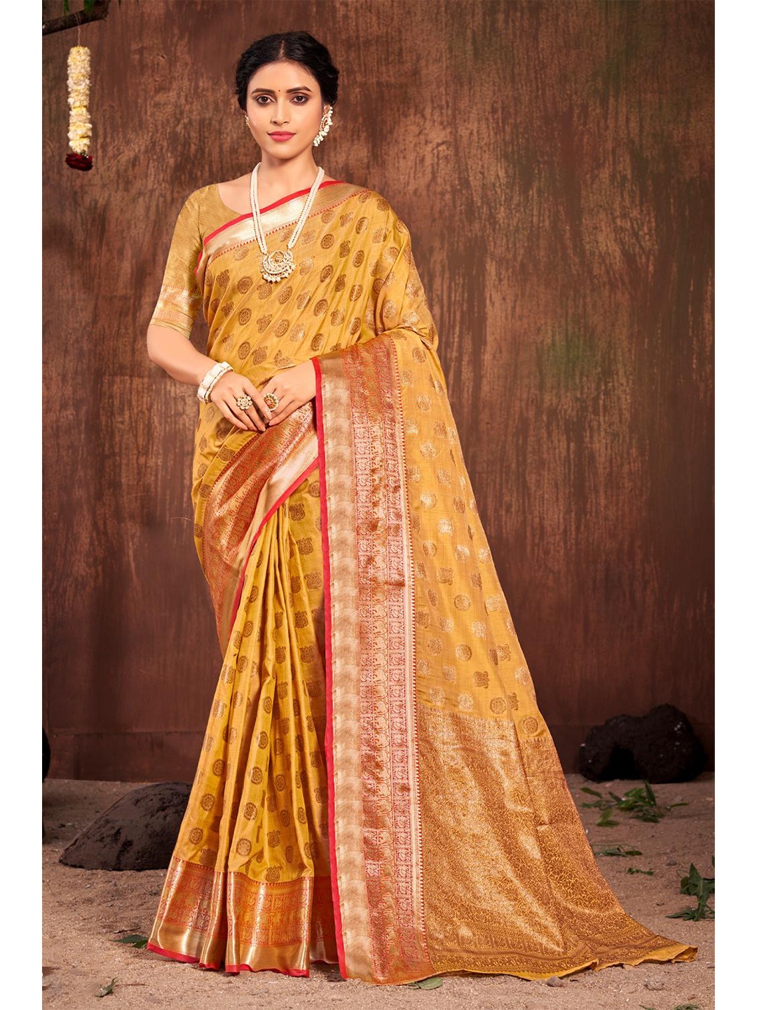 

KARAGIRI Woven Design Zari Banarasi Saree, Yellow