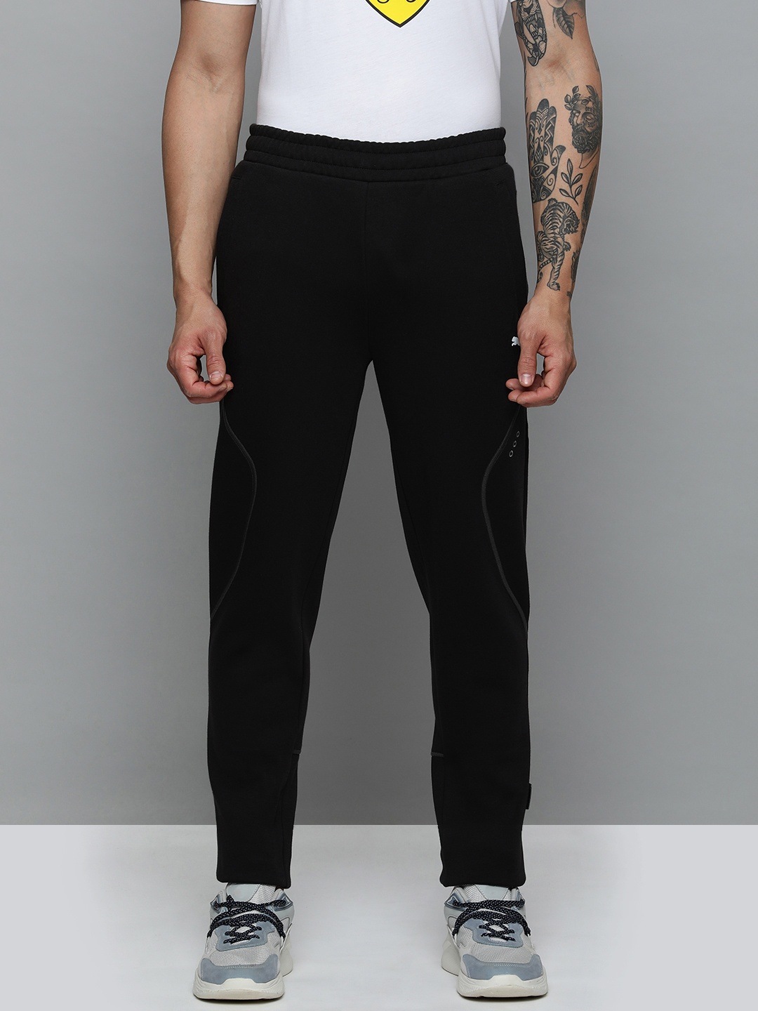 

PUMA Motorsport Men Ferrari Style MT7 Brand Logo Minimal Dry-Cell Slim Fit Sustainable Track Pants, Black