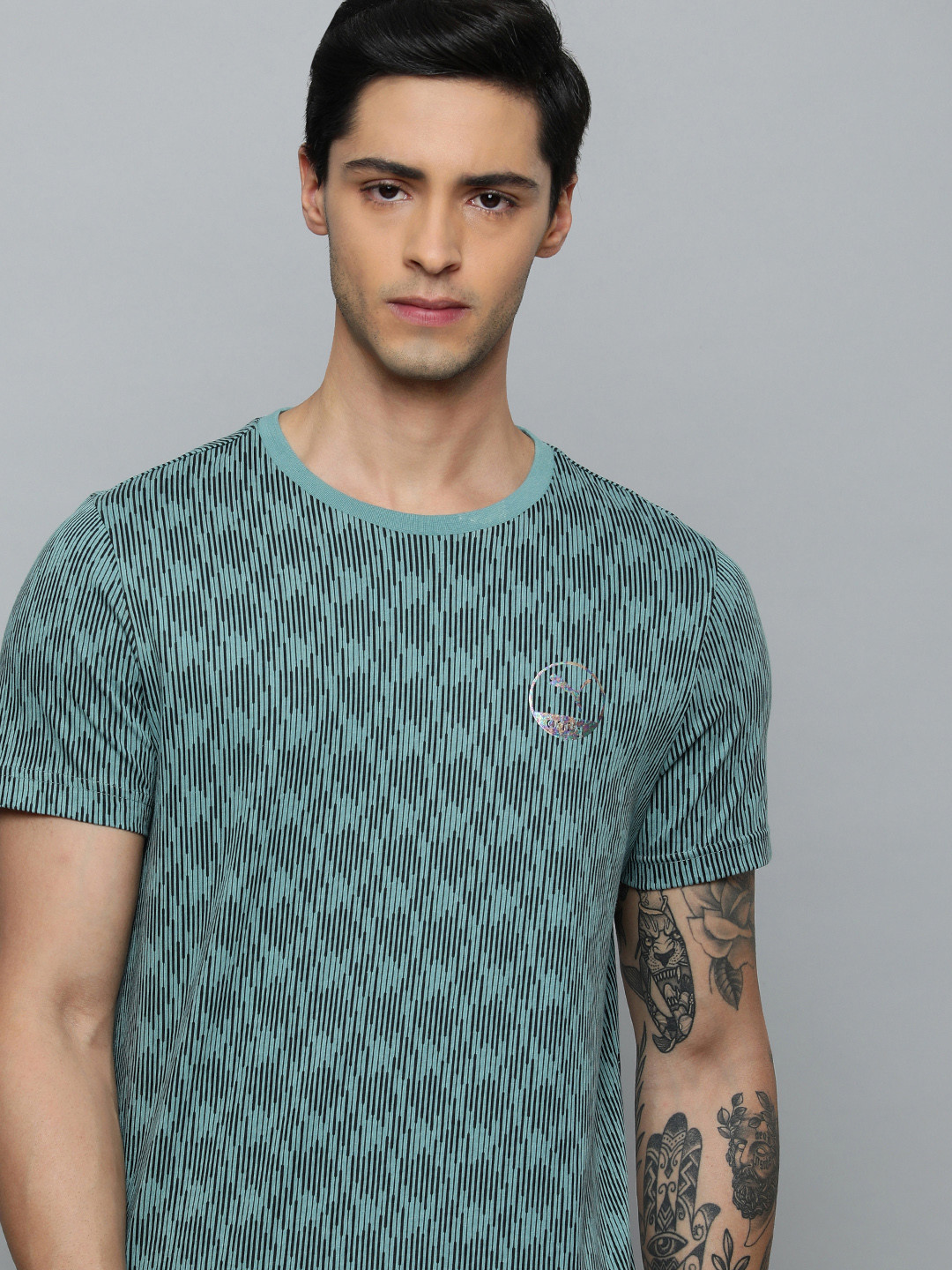

one8 x PUMA Men Printed Pure Cotton Slim Fit Outdoor T-shirt, Blue
