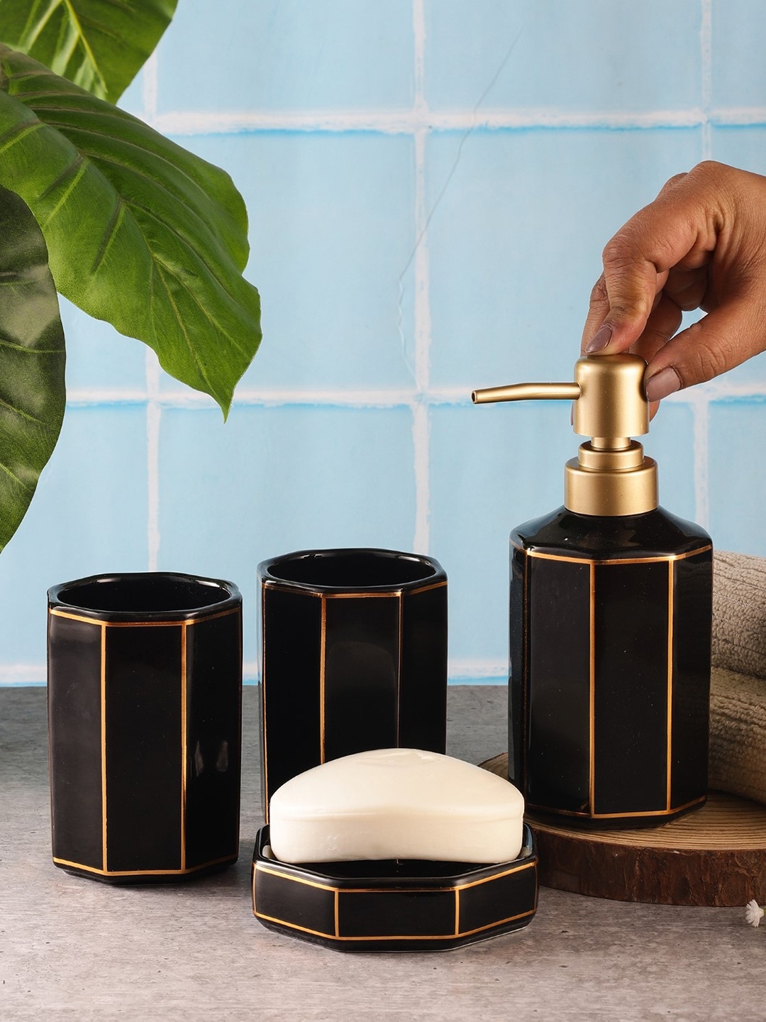 

The Decor Mart Set Of 4 Black Printed Ceramic Bathroom Accessories