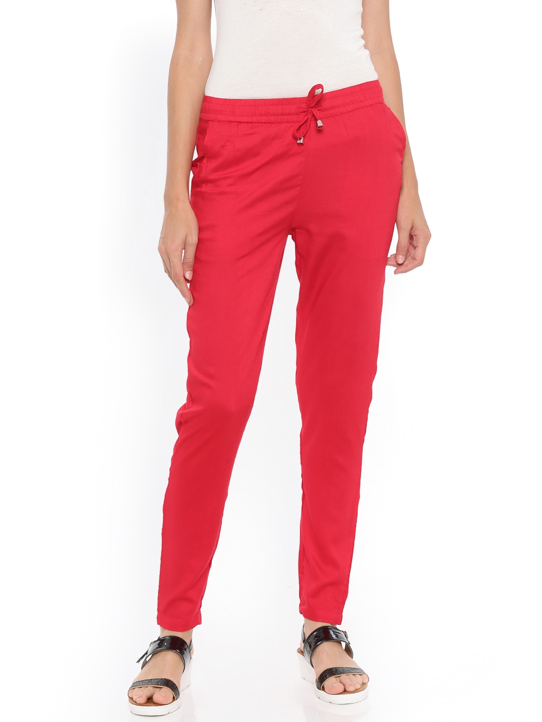 

De Moza Women Red Regular Fit Solid Regular Trousers