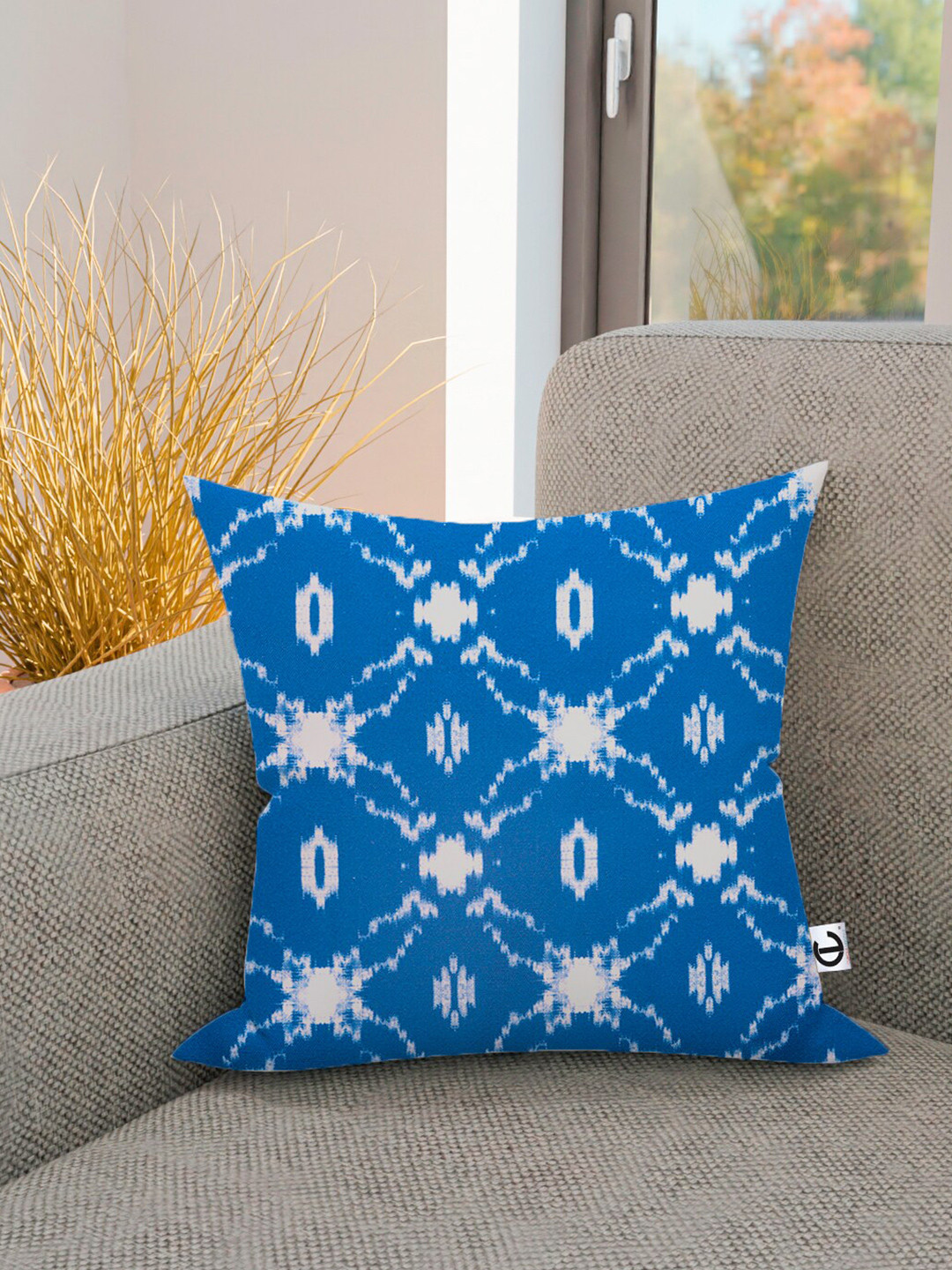 

CURIOUS LIFESTYLE Blue & White Set of 2 Geometric Printed Cotton Square Cushion Covers