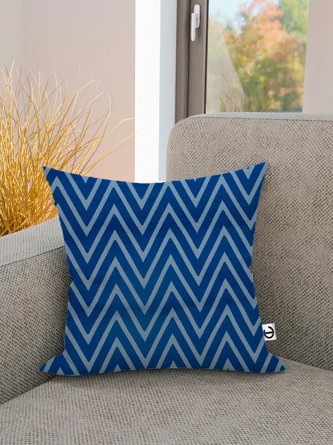 

CURIOUS LIFESTYLE Blue & White Set of 2 Geometric Square Cushion Covers