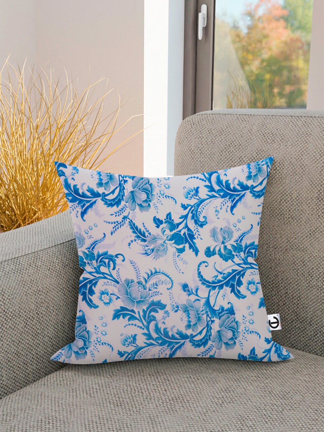 

CURIOUS LIFESTYLE White & Blue Set of 2 Floral Print Cotton Square Cushion Covers