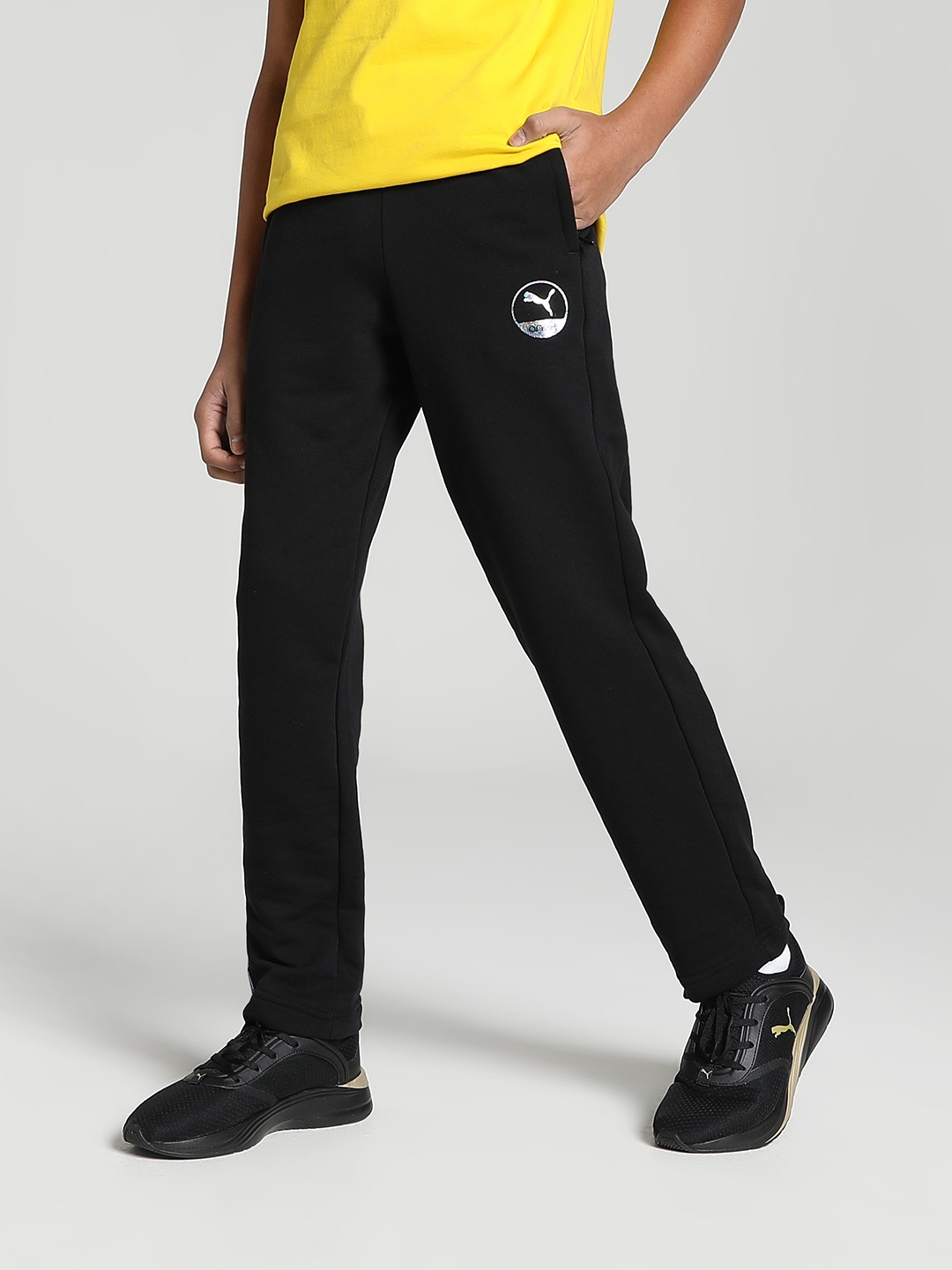 

one8 x PUMA Boys VK Knitted Regular Fit Track Pants, Black