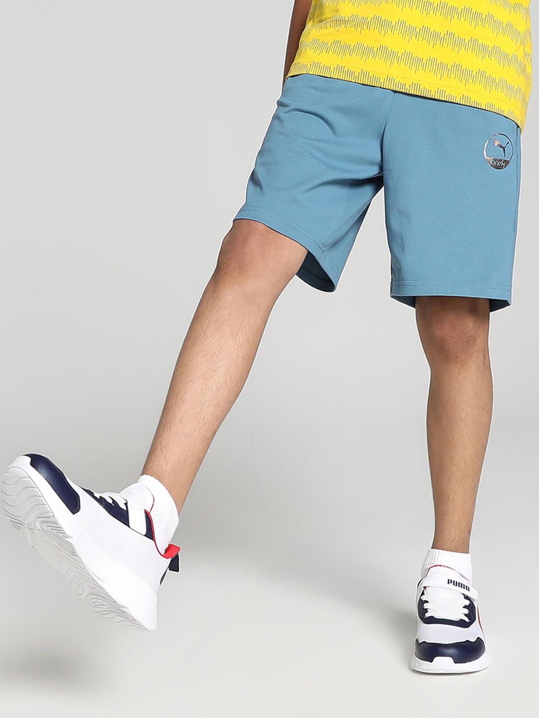 

one8 x PUMA Boys Striped VK Knitted Regular fit Shorts, Blue