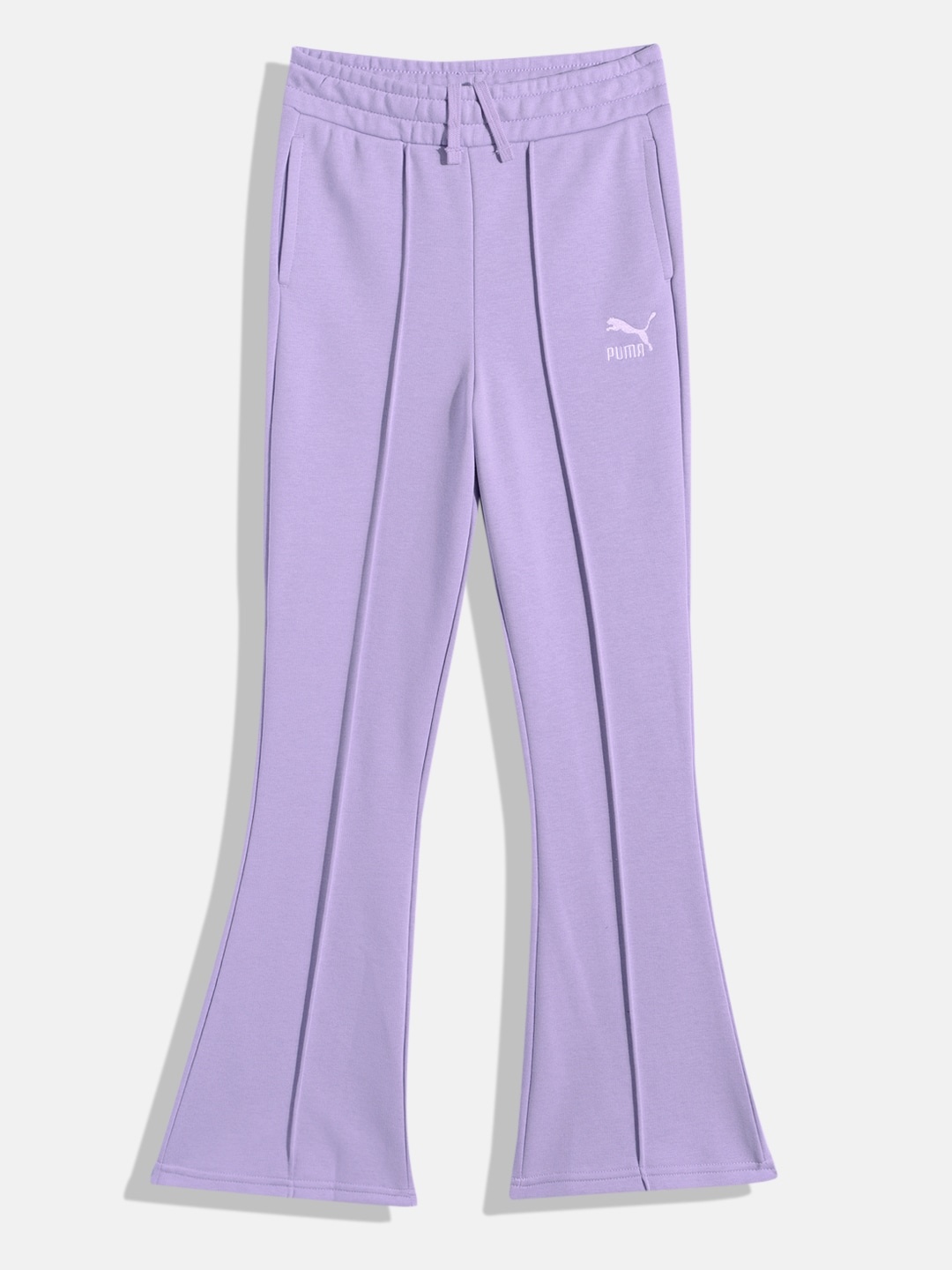 

Puma Girls Solid Classics Flared Youth Outdoor Regular Fit Sustainable Track Pants With Brand Logo, Violet