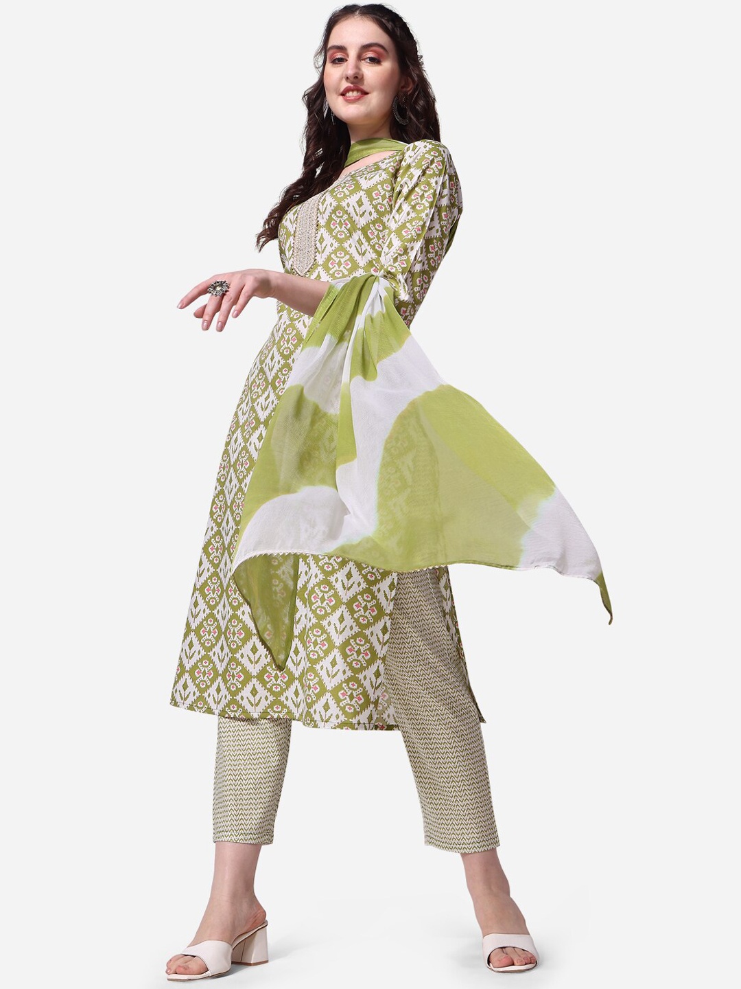 

Berrylicious Ethnic Motifs Printed Pure Cotton Kurta with Trousers & Dupatta, Green