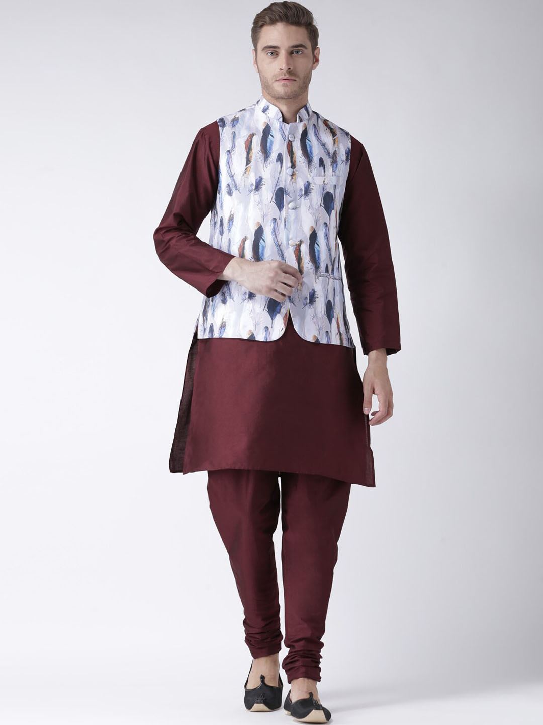 

hangup plus Men Mandarin Collar Kurta with Pyjamas With Nehru Jacket, Maroon