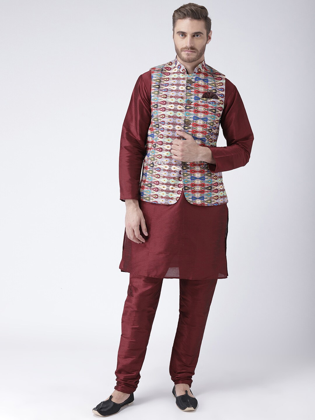 

hangup plus Men Mandarin collar Kurta with Churidar & Nehru Jacket, Maroon