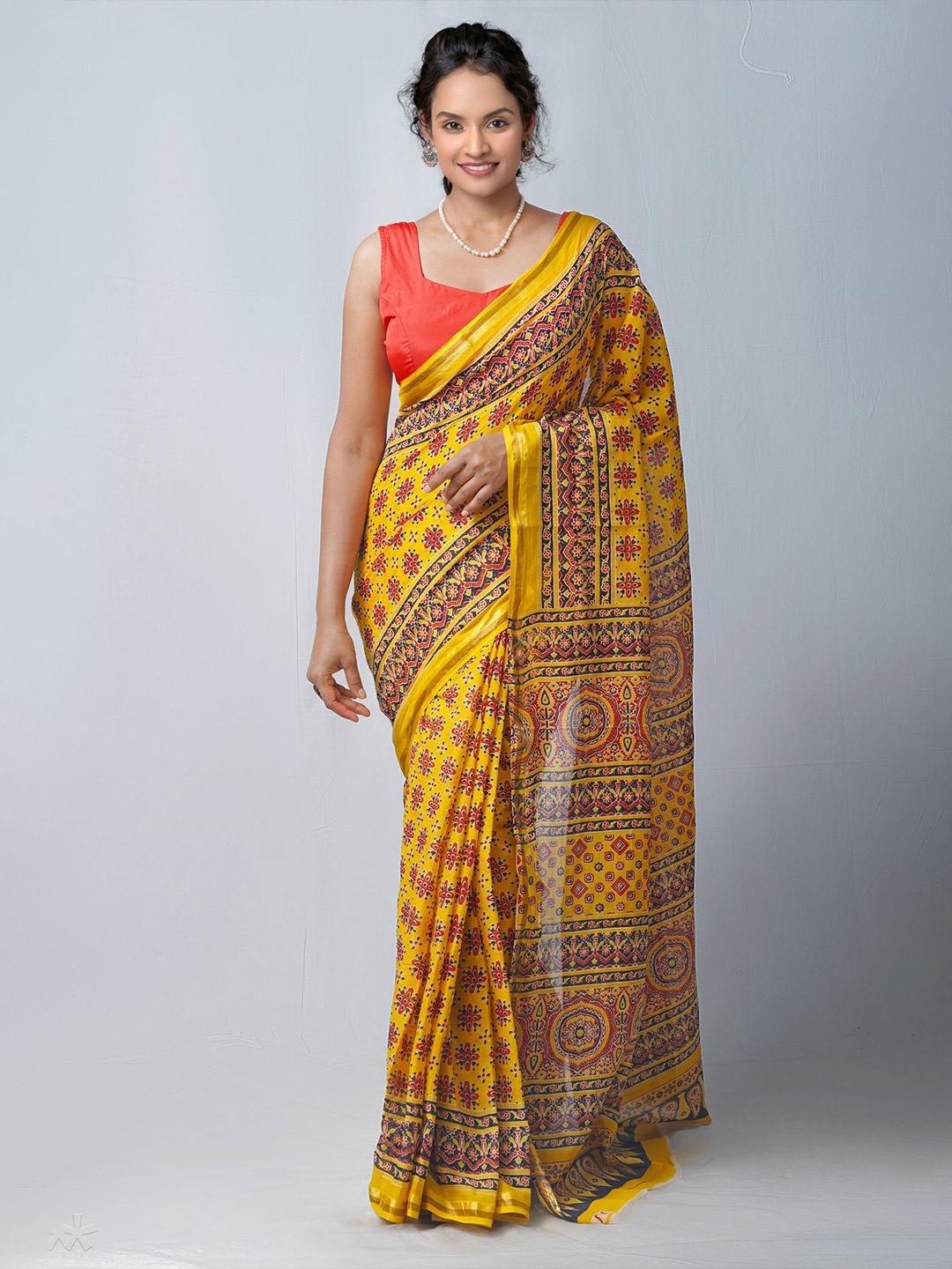 

Unnati Silks Pure Cotton Bhagalpuri Saree, Yellow