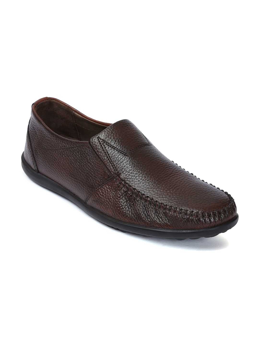 

Zoom Shoes Men Textured Leather Loafers, Brown