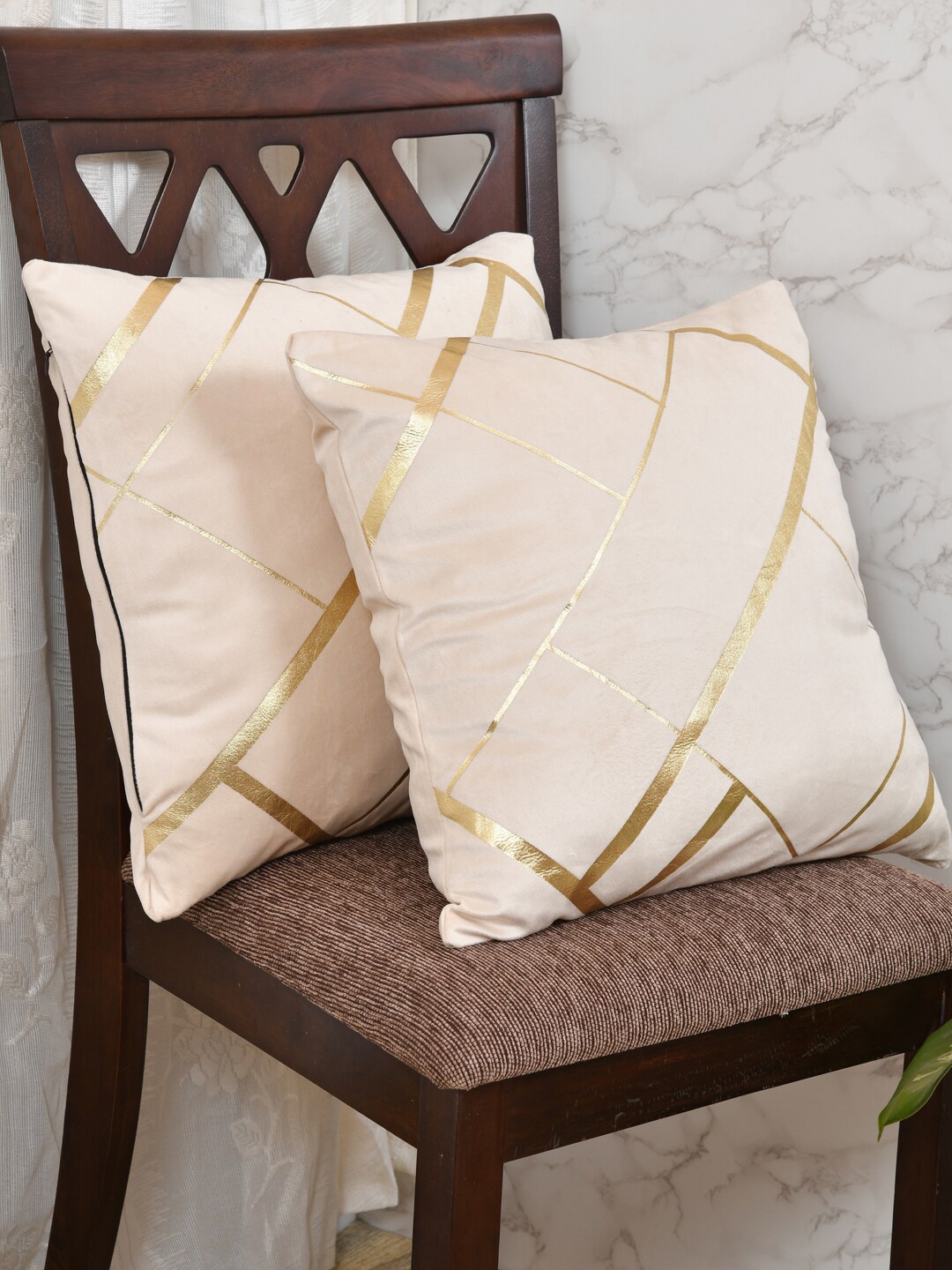 

Clasiko Set Of 2 Cream Geometric Printed Velvet Square Cushion Covers