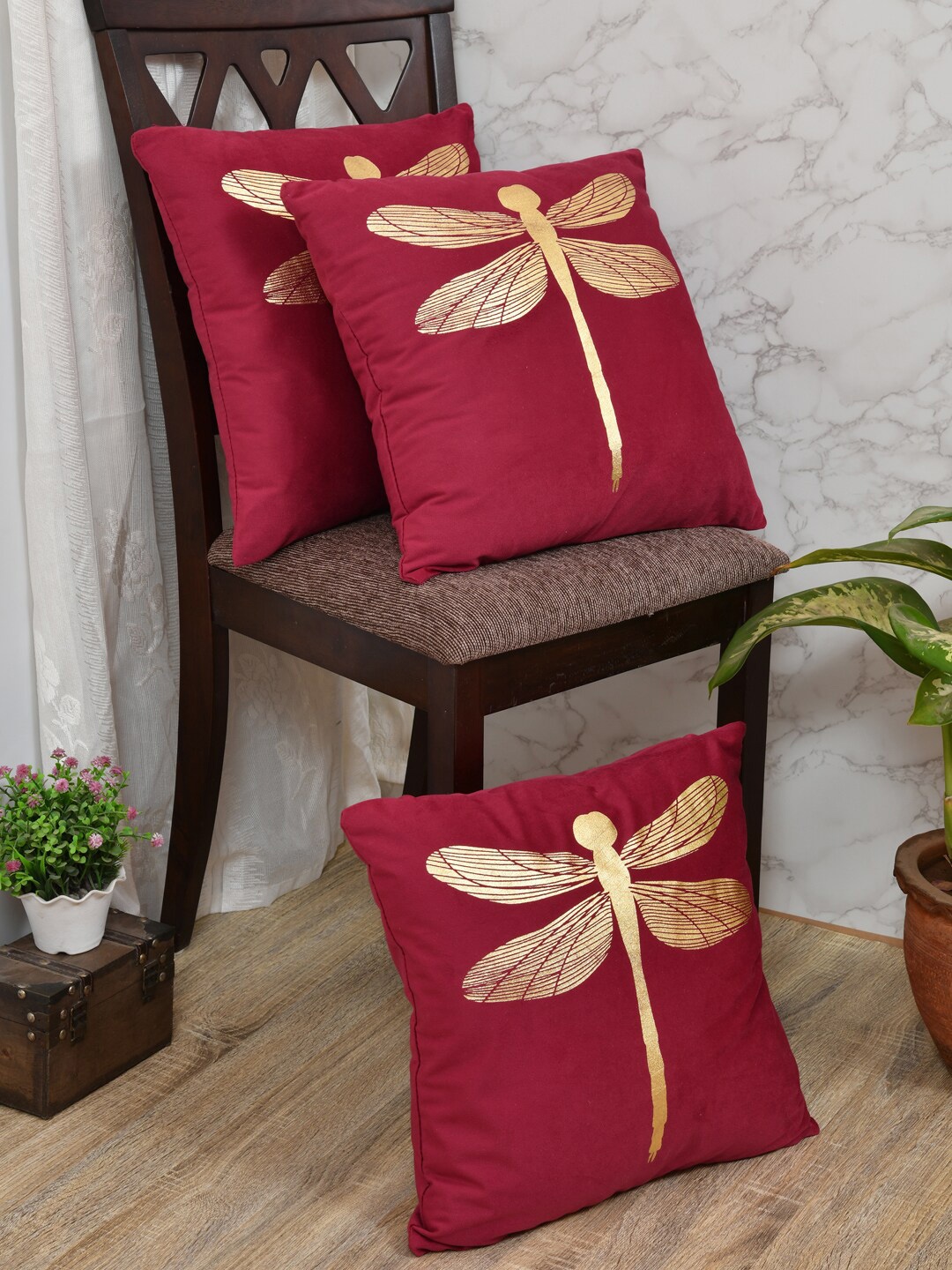 

Clasiko Set of 3 Red Quirky Printed Velvet Square Cushion Covers