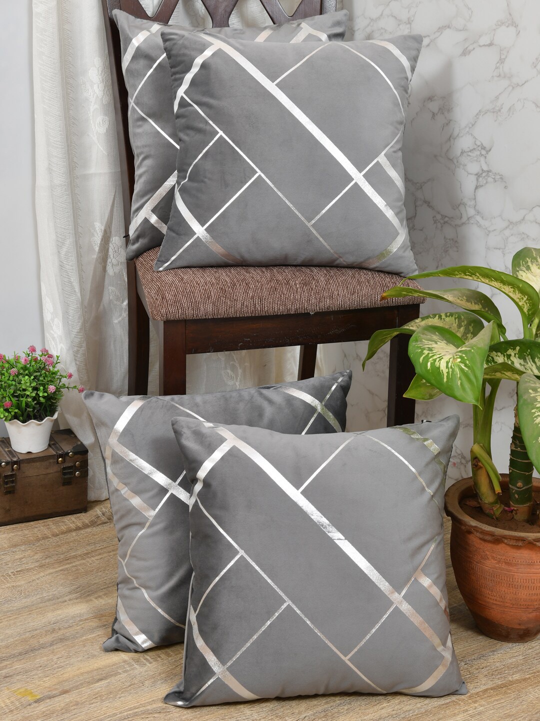 

Clasiko Grey & Silver-Toned Set of 4 Geometric Velvet Square Cushion Covers