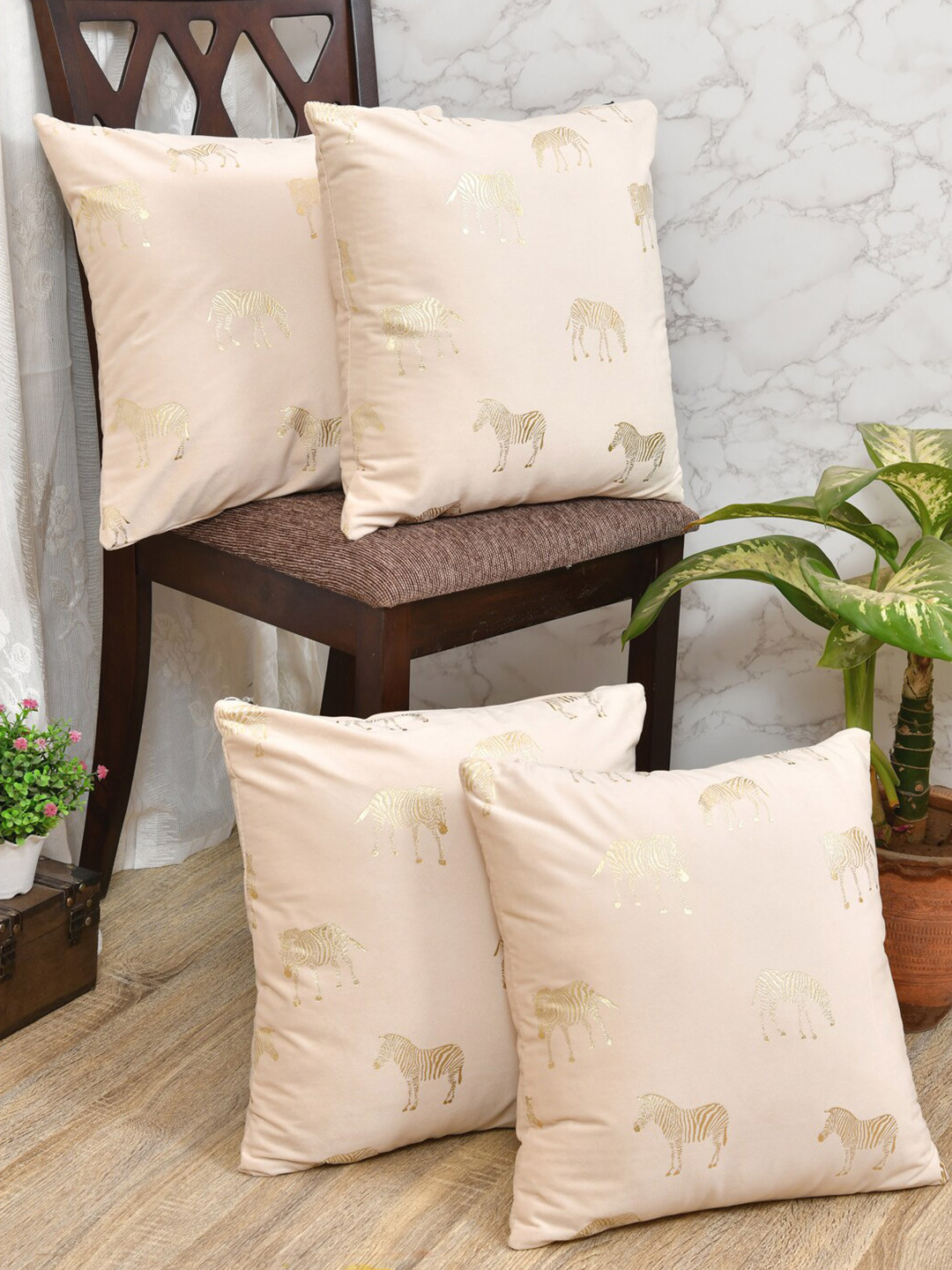 

Clasiko Cream & Gold-Toned Set of 4 Quirky Velvet Square Cushion Covers